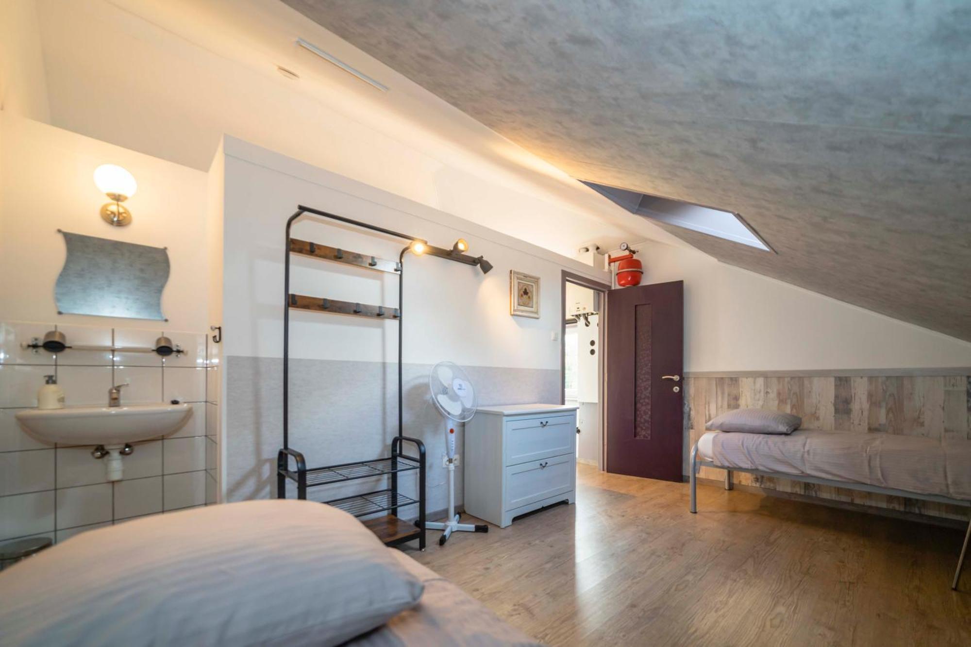 B&B De Kroonhoeve Beringen Eksteriør billede
