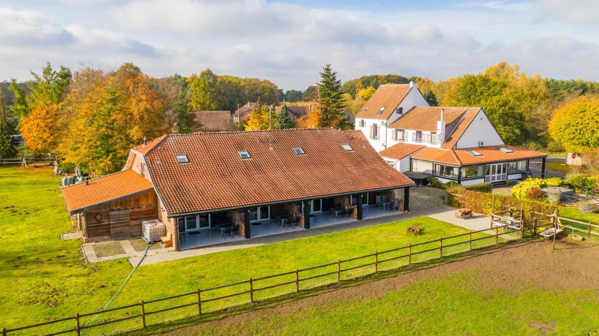 B&B De Kroonhoeve Beringen Eksteriør billede