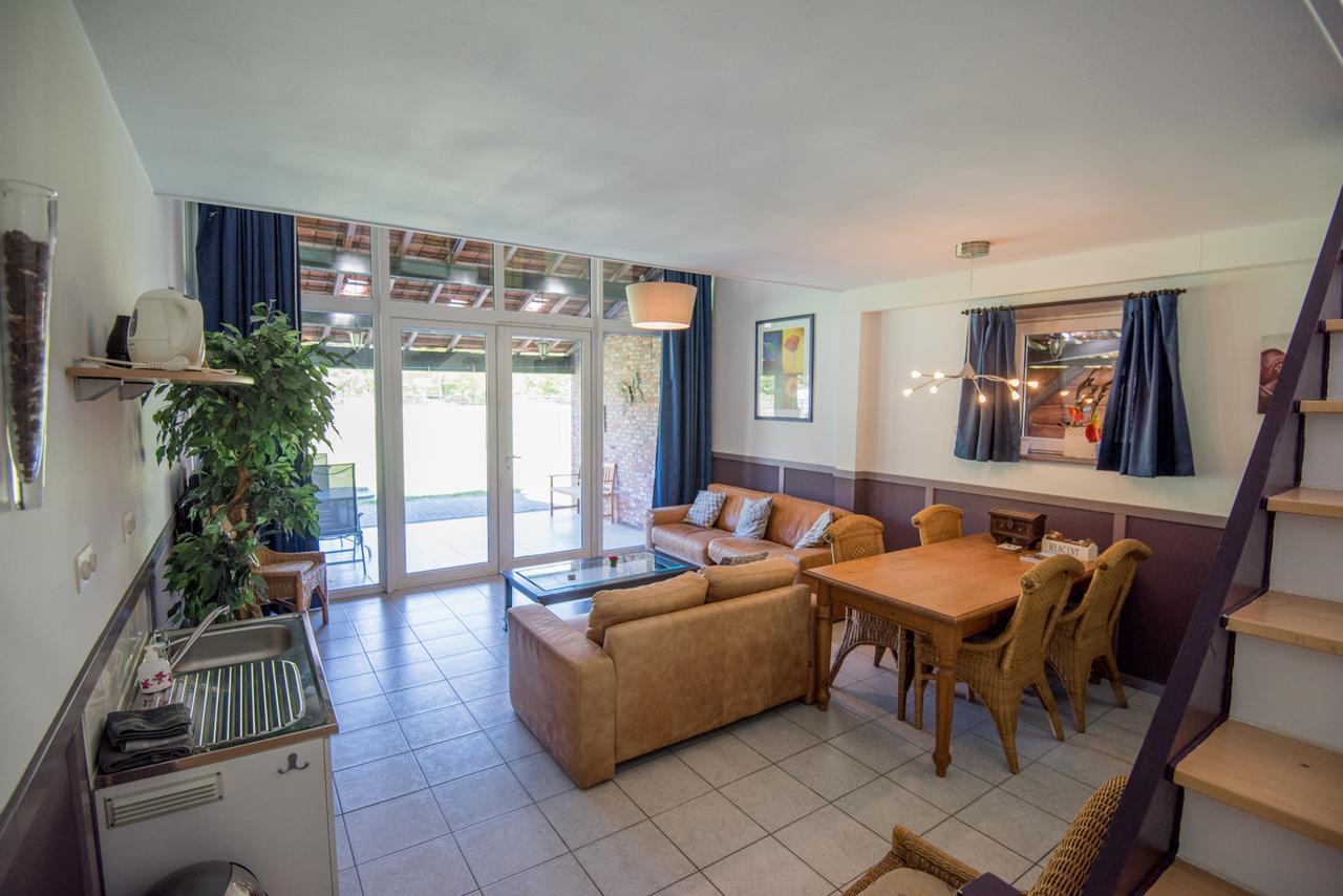 B&B De Kroonhoeve Beringen Eksteriør billede